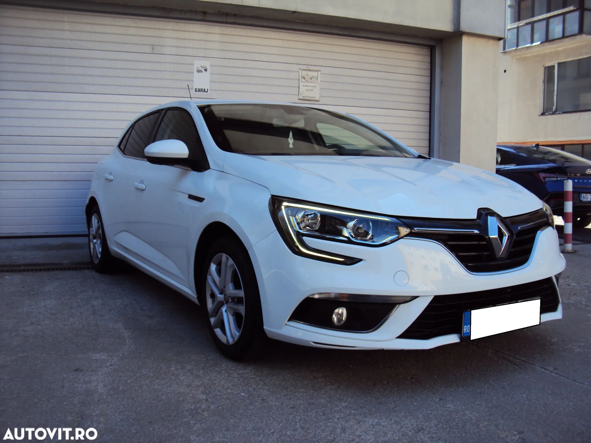 Renault Megane Blue dCi 116 Zen - 1