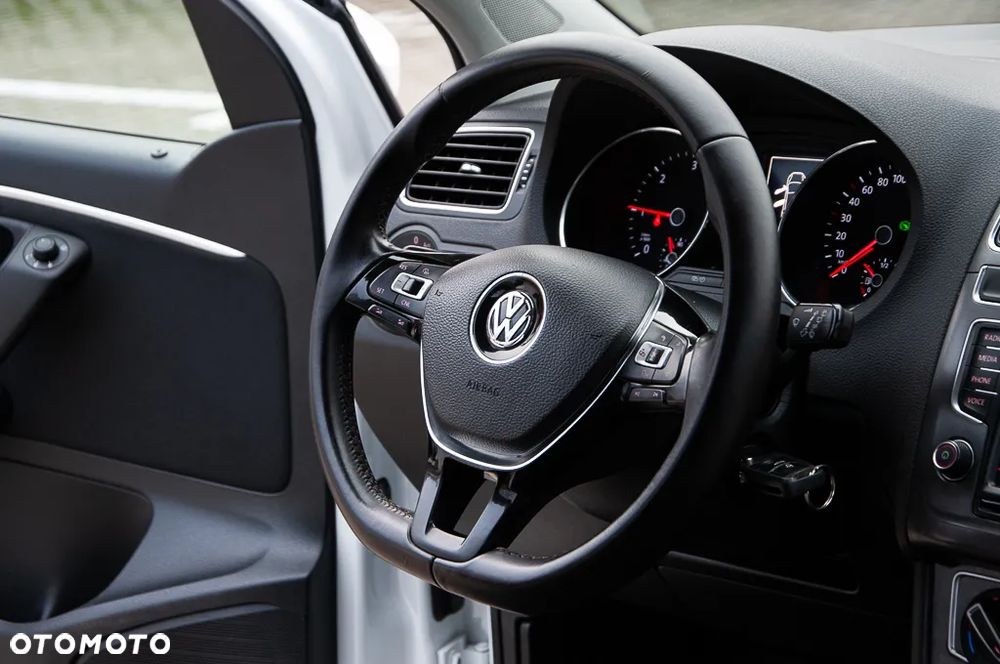 Volkswagen Polo 1.4 TDI (Blue Motion Technology) DSG SOUND - 25