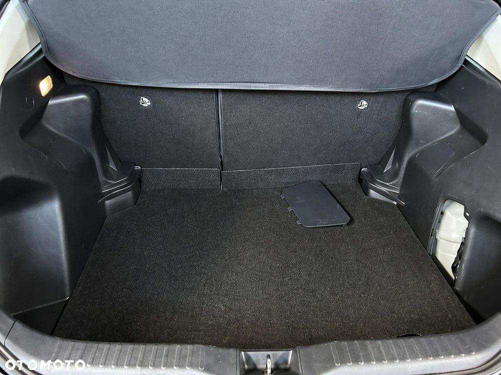 Toyota Yaris Cross - 17