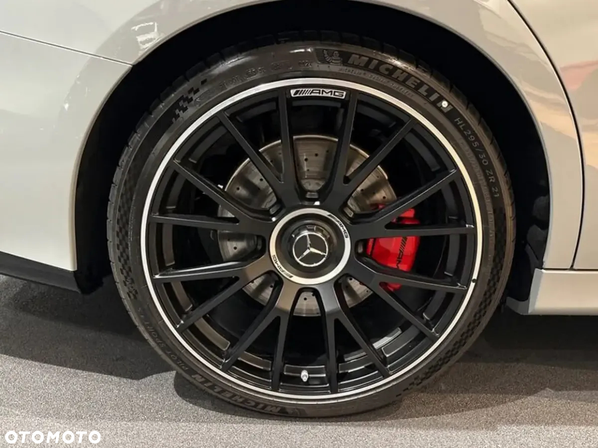 Mercedes-Benz Klasa E AMG 53 4-Matic+ - 5