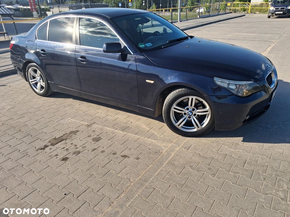BMW Seria 5 525d - 2
