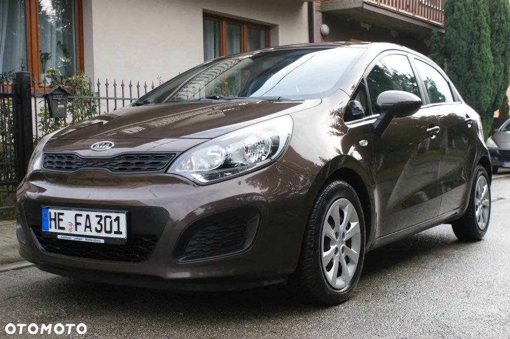 Kia Rio - 1