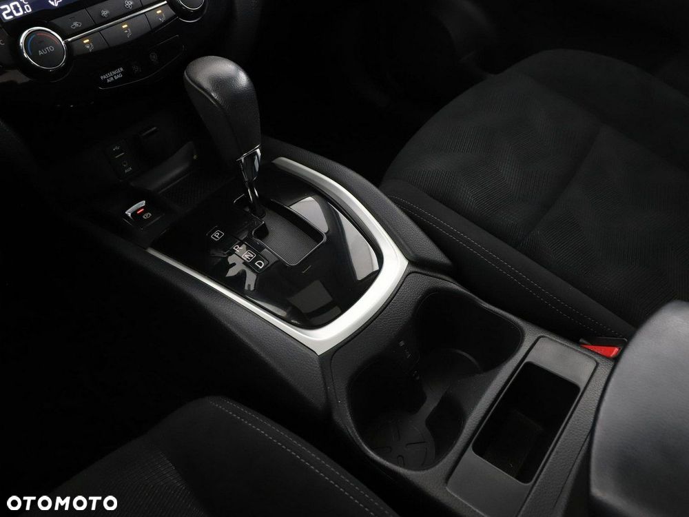 Nissan X-Trail 1.6 DCi Xtronic N-Connecta - 29