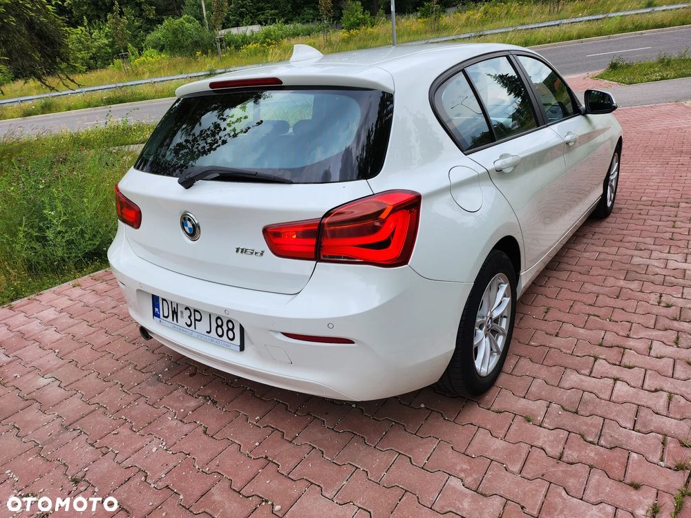 BMW Seria 1 116d Sport Line Shadow - 8