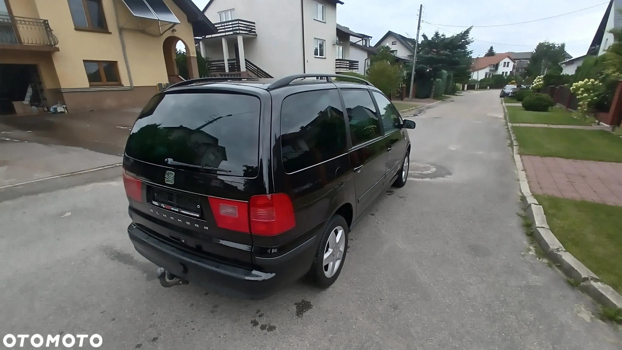 Seat Alhambra 2.0 Reference - 3