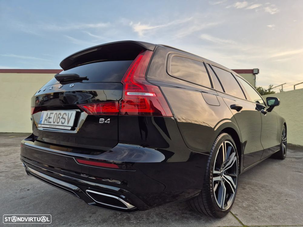 Volvo V60 2.0 B4 R-Design Geartronic - 21