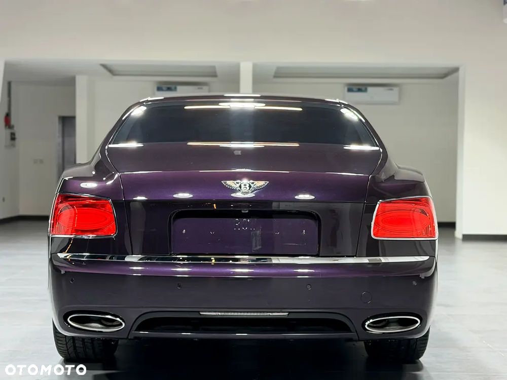 Bentley Flying Spur - 3