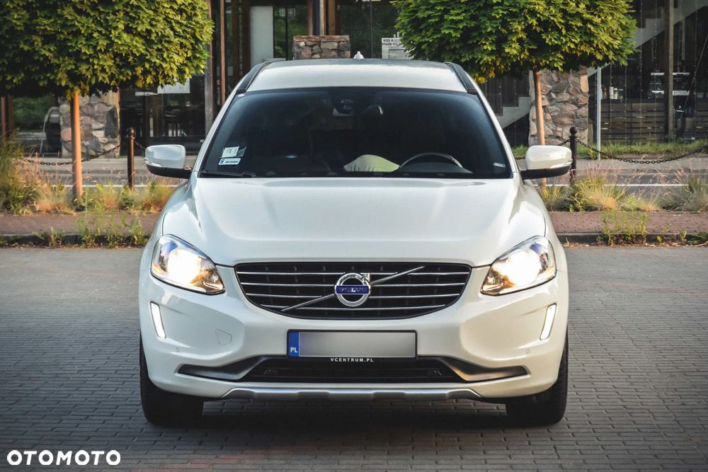 Volvo XC 60 2.4D AWD Momentum - 21