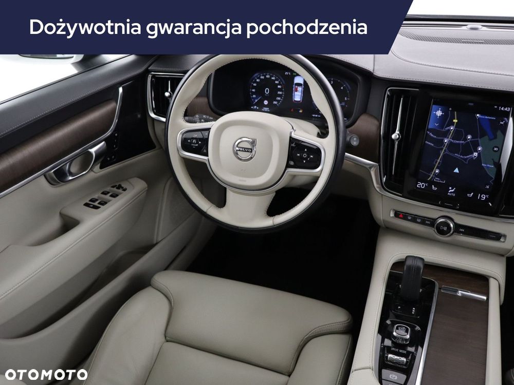 Volvo V90 Cross Country - 9