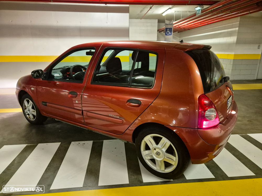 Renault Clio 1.2 16V SE Extreme - 17