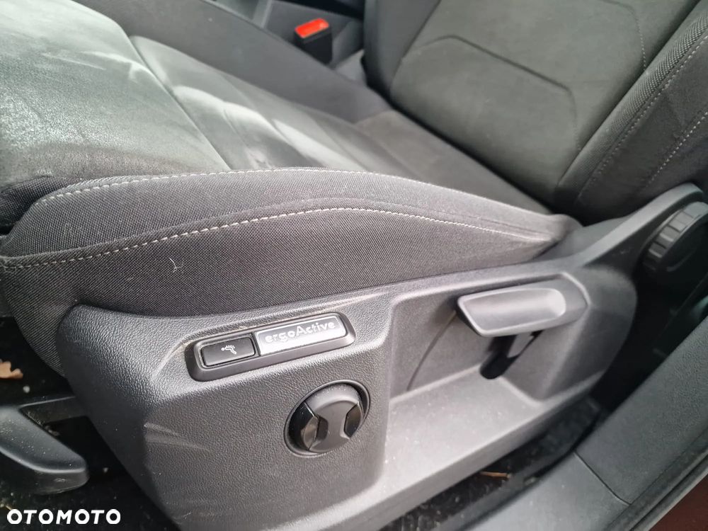 Volkswagen Tiguan - 10