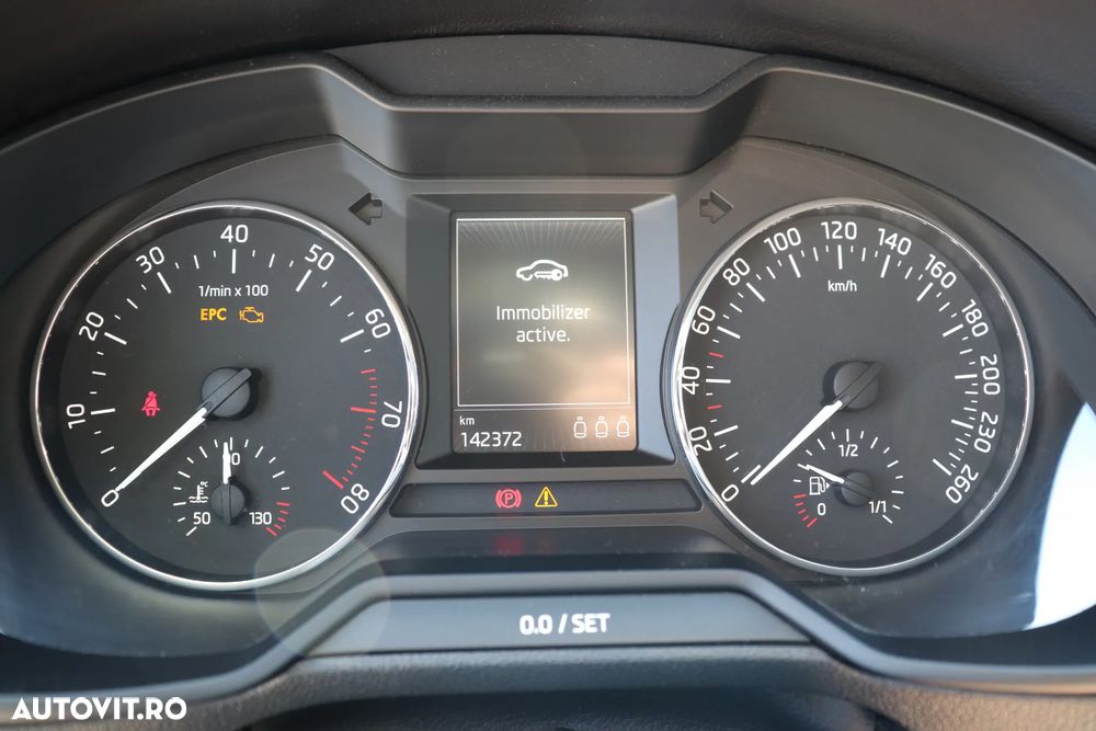 Skoda Octavia 1.4 TSI ELEGANCE - 28