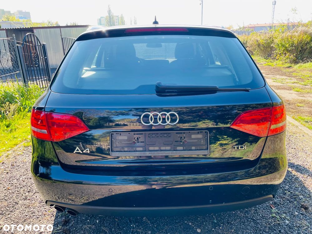 Audi A4 Avant 2.0 TDI DPF multitronic Attraction - 4