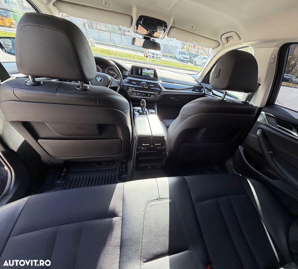 BMW 5 Series 2019 — imagine 12