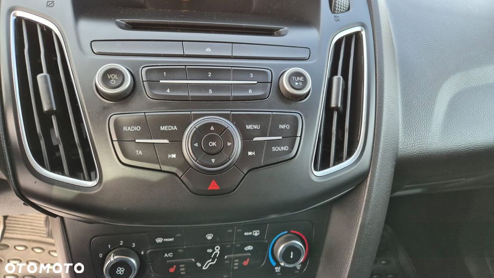 Ford Focus 1.0 EcoBoost Start-Stopp-System TREND - 18