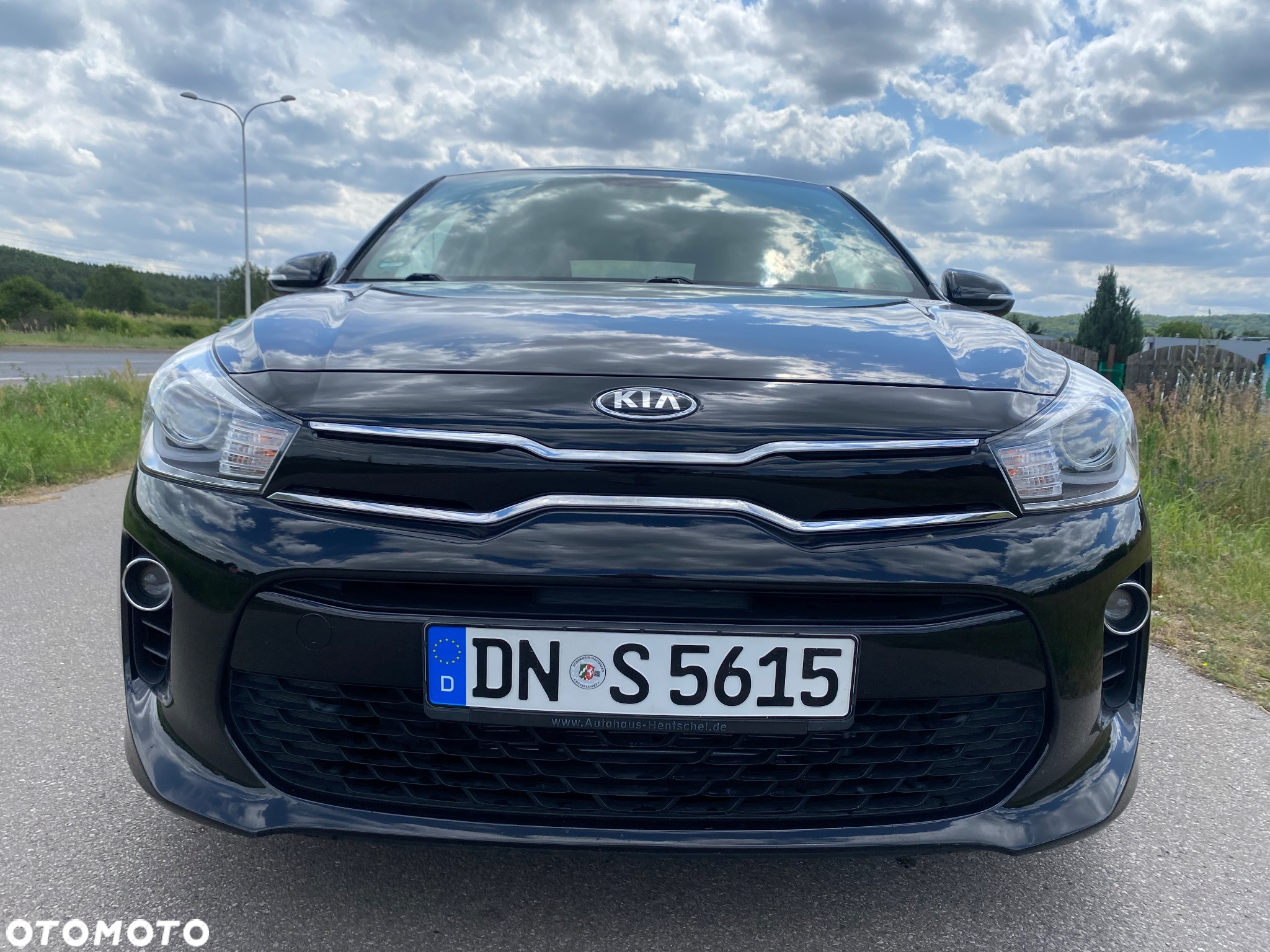 Kia Rio 1.4 L - 5