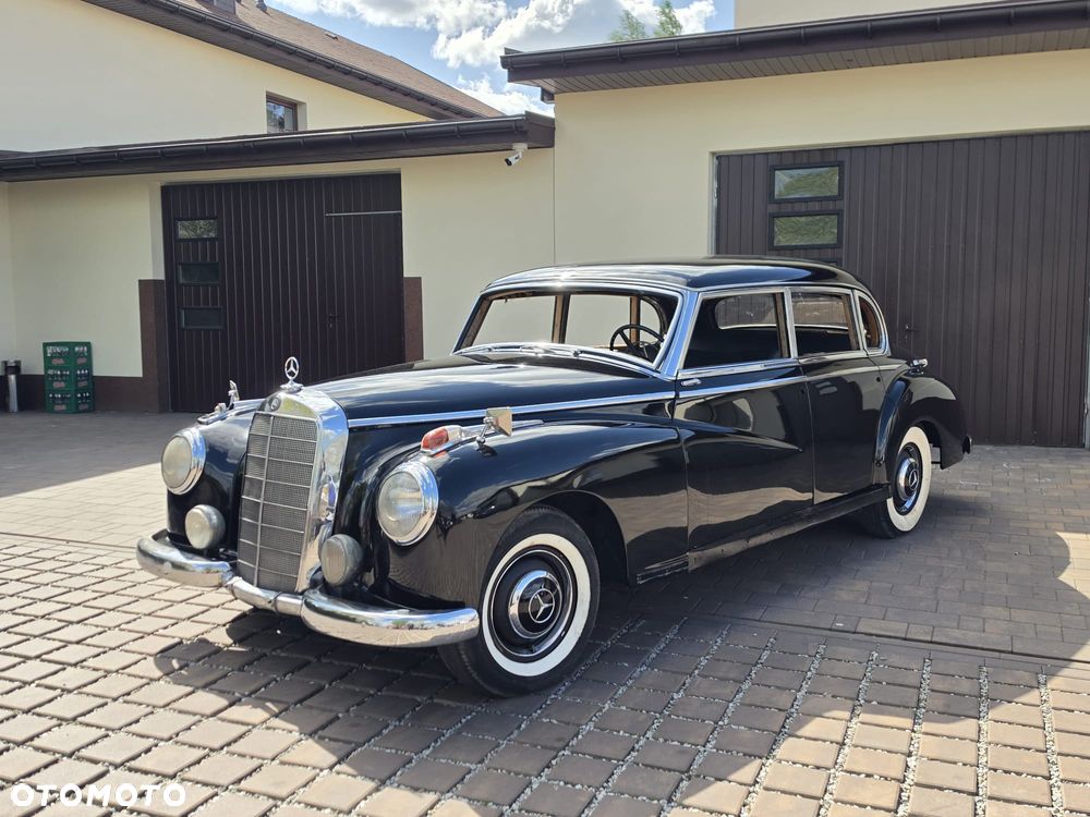 Mercedes-Benz Inny - 1