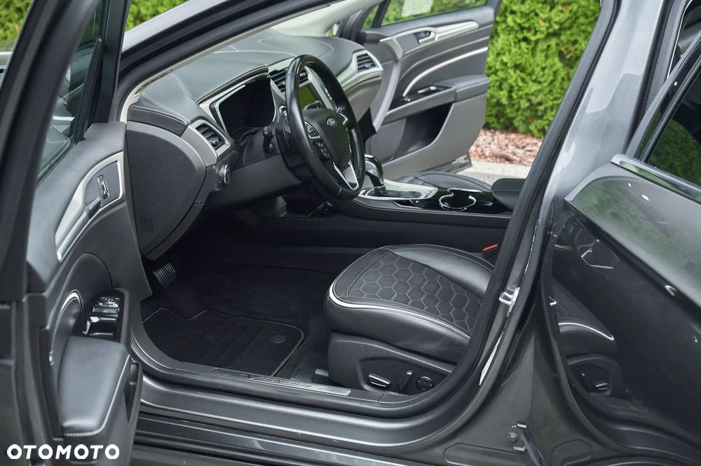 Ford Mondeo 2.0 TDCi STart-Stopp PowerShift-Aut Vignale - 17