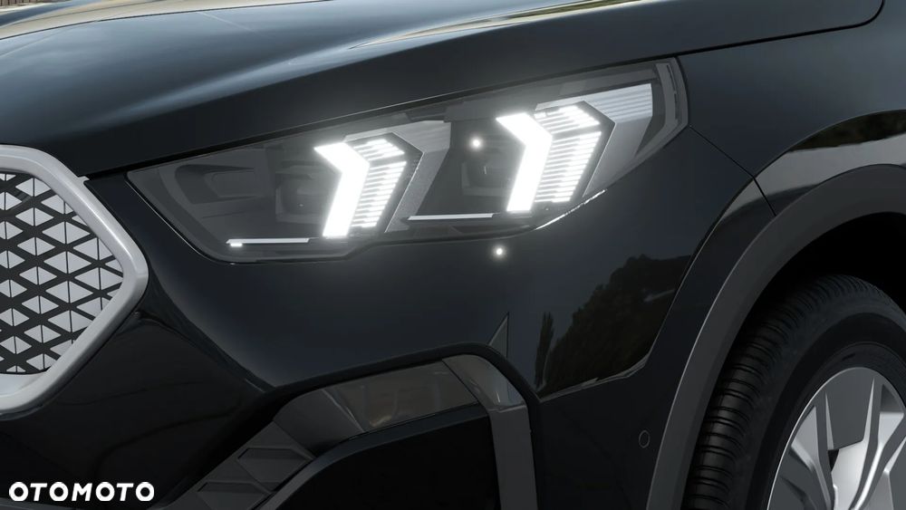 BMW iX2 eDrive20 66.5kWh - 8