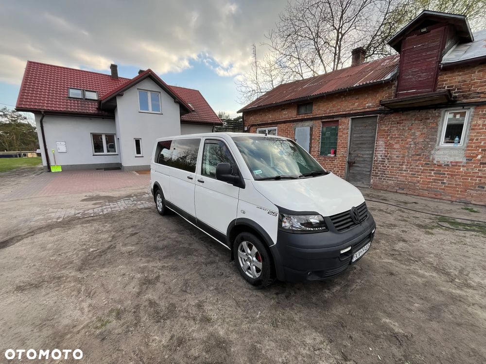 Volkswagen Transporter - 1