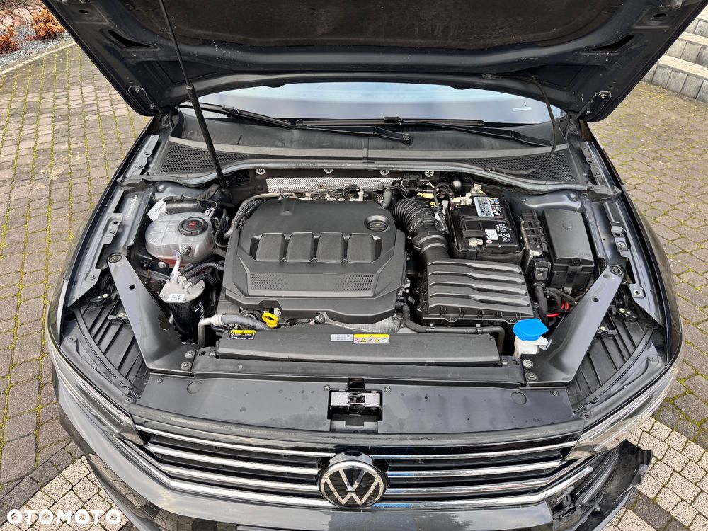 Volkswagen Passat 2.0 TDI SCR DSG Elegance - 24