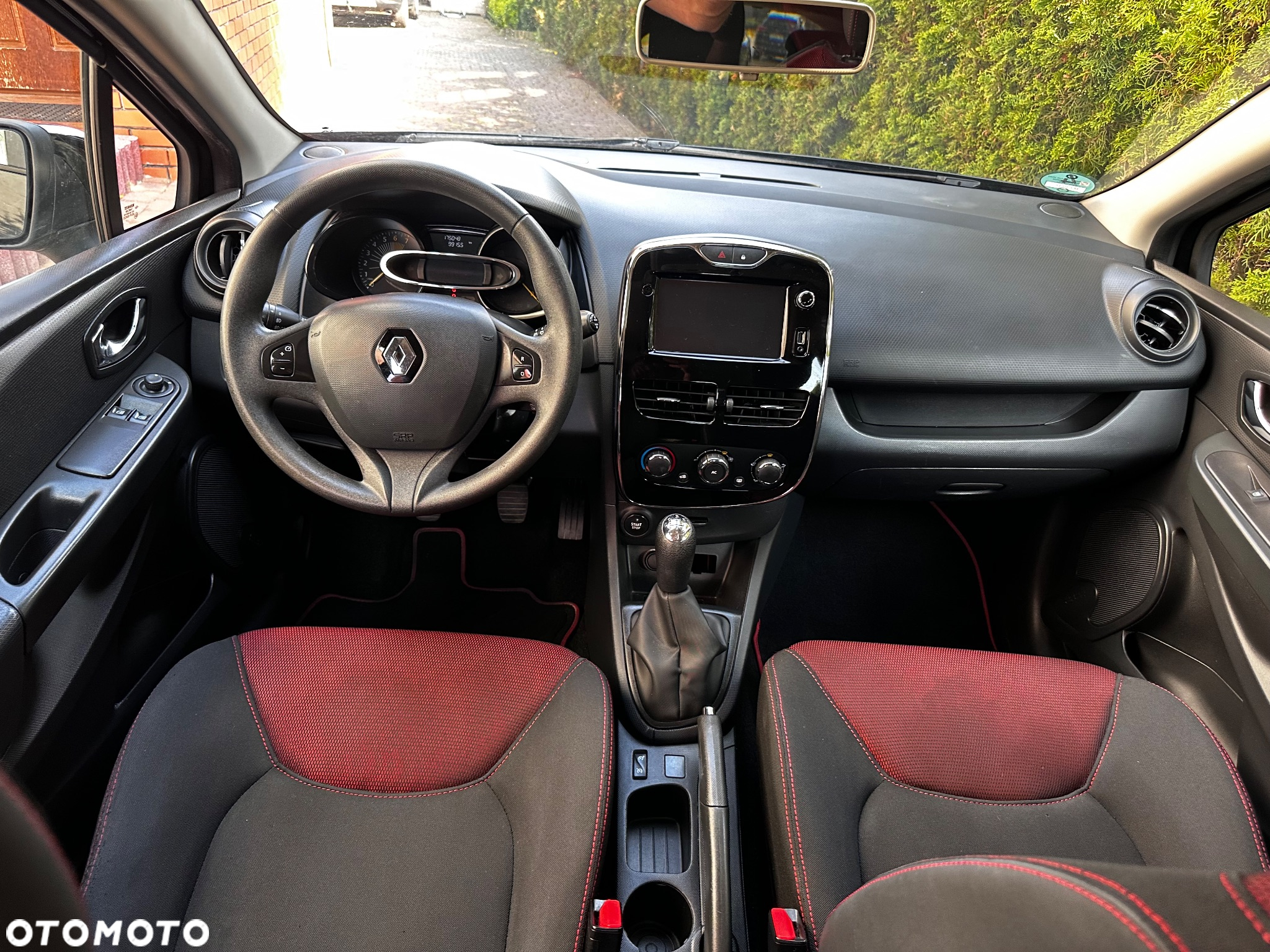 Renault Clio - 21