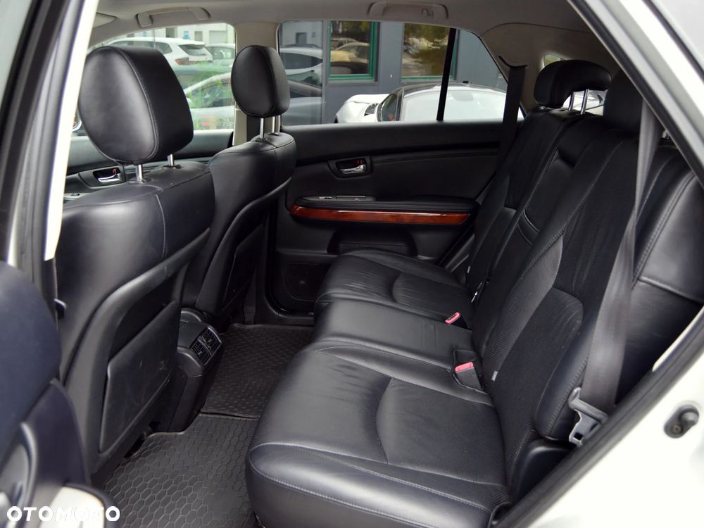 Lexus RX Lux - 8