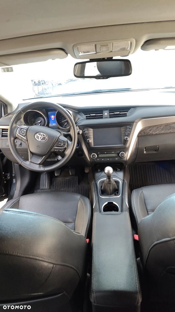 Toyota Avensis 2.0 D-4D Prestige - 9