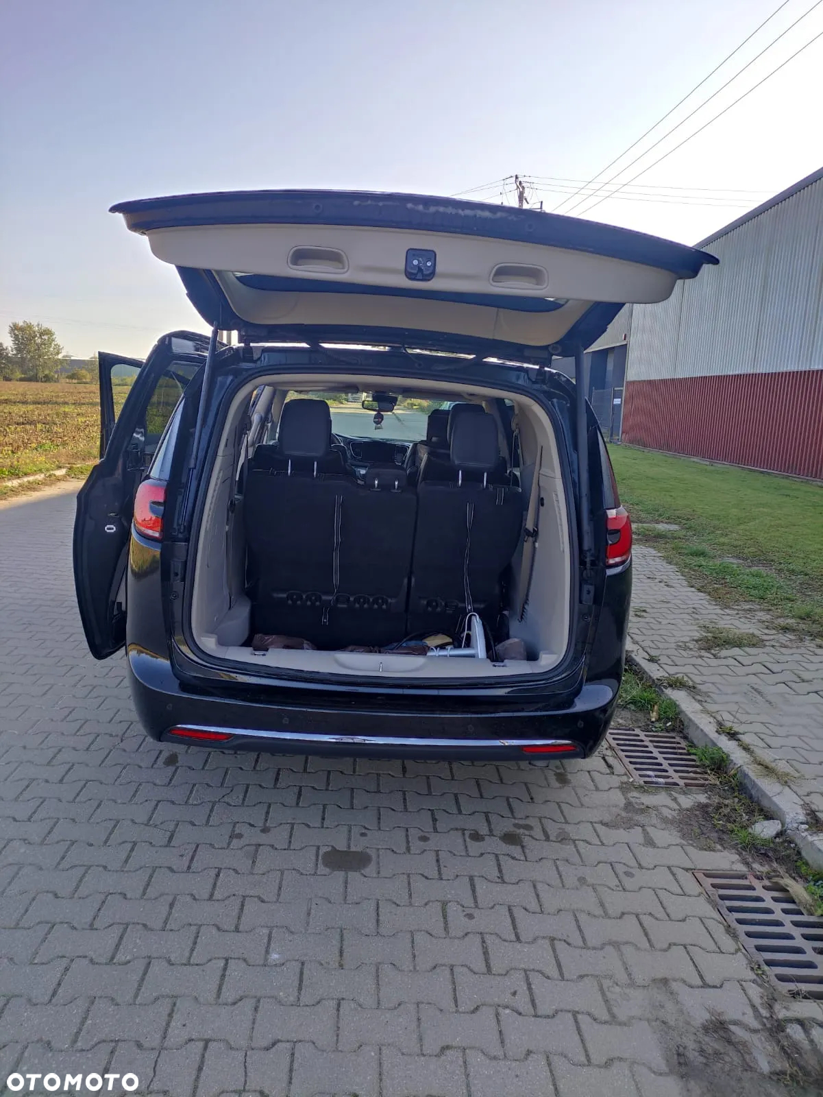 Chrysler Pacifica - 5