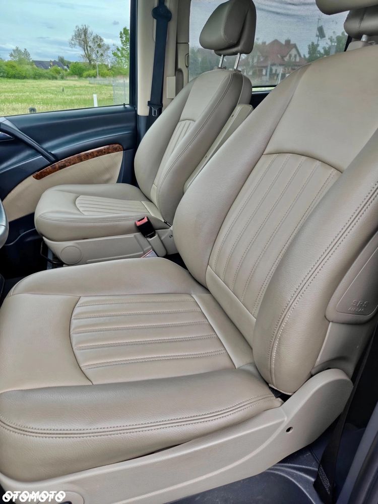 Mercedes-Benz Viano - 30