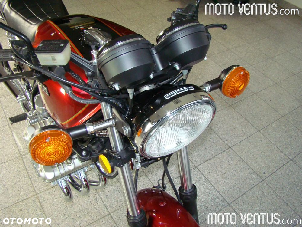 Honda CBX - 18