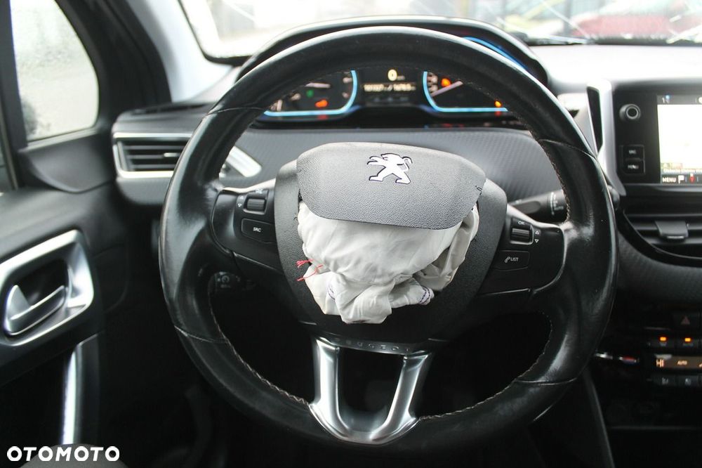 Peugeot 2008 - 14