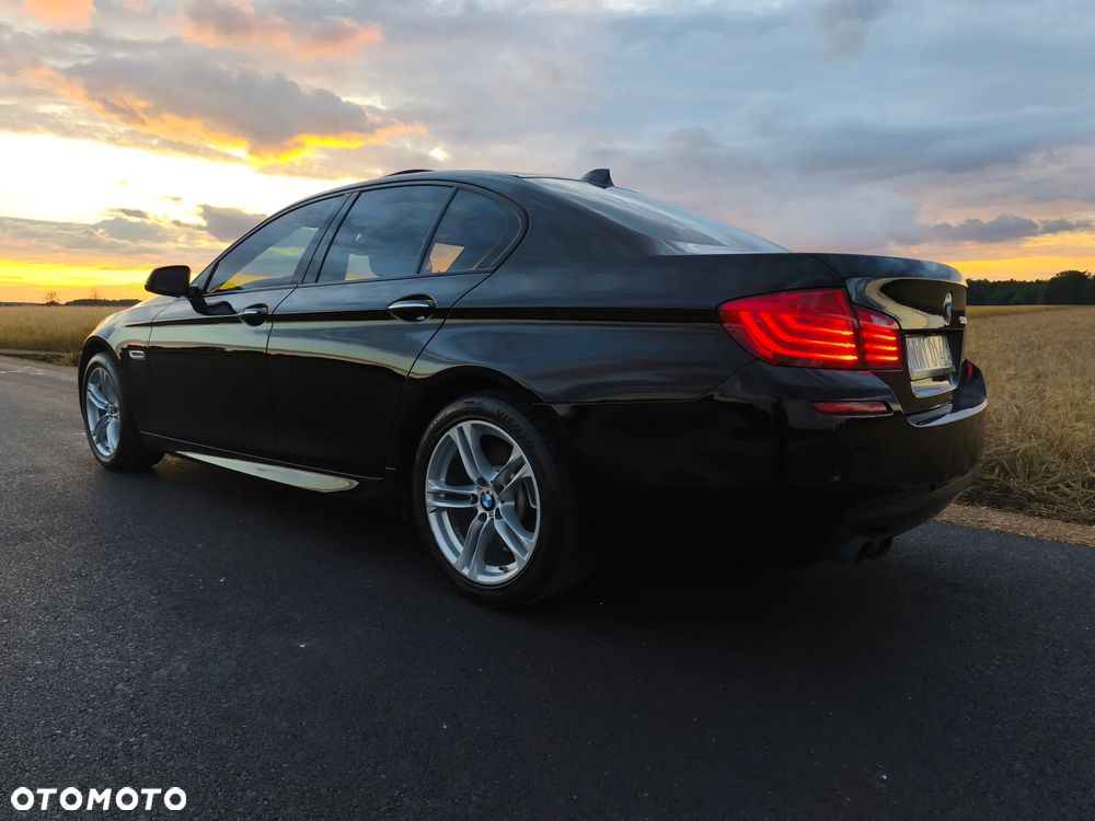 BMW Seria 5 528i - 4