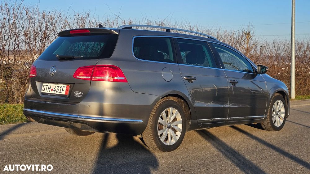 Volkswagen Passat 2.0 TDI BlueMotion Technology DSG Comfortline - 8