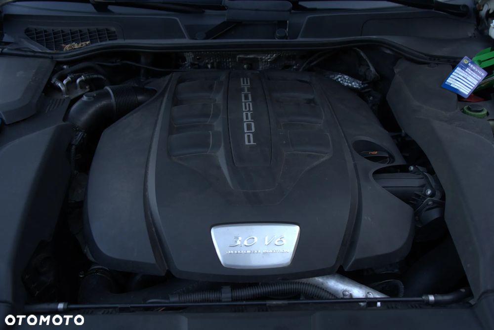 Porsche Cayenne - 17