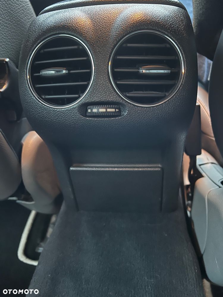 Mercedes-Benz CLK 320 CDI 7G-TRONIC Avantgarde Sport Edition - 22