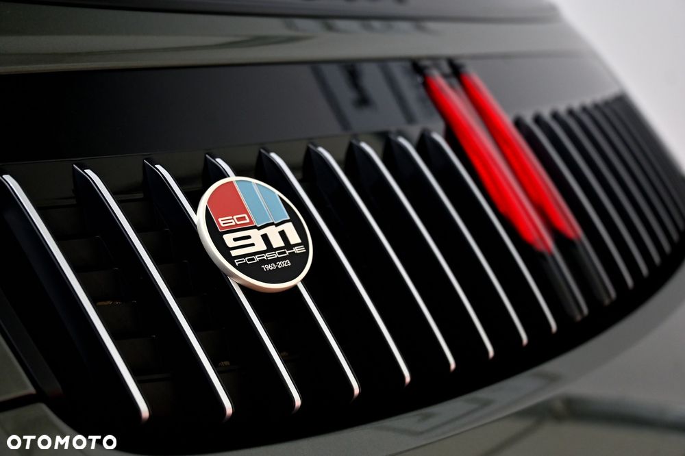 Porsche 911 Targa 4S - 6