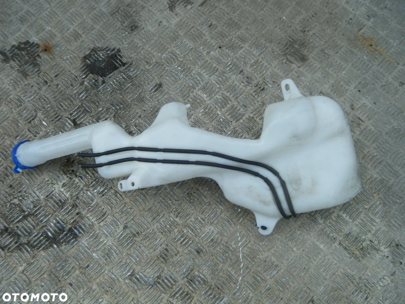 ZBIORNICZEK SPRYSKU SPRYSKIWACZY FORD ECOSPORT  LIFT GN15-17B613-FB =RADOM - 2