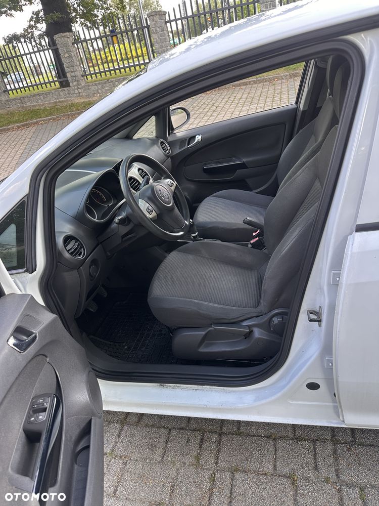 Opel Corsa - 7