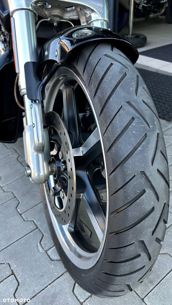 Harley-Davidson V-Rod Muscle - 12