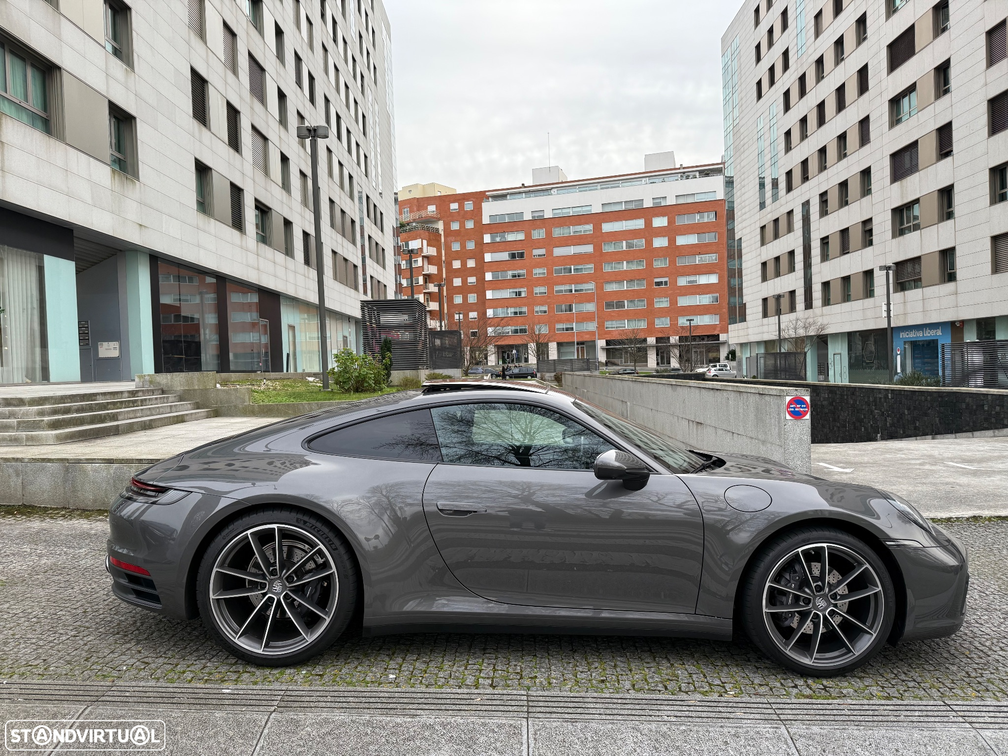 Porsche 911 (992) Carrera PDK - 12