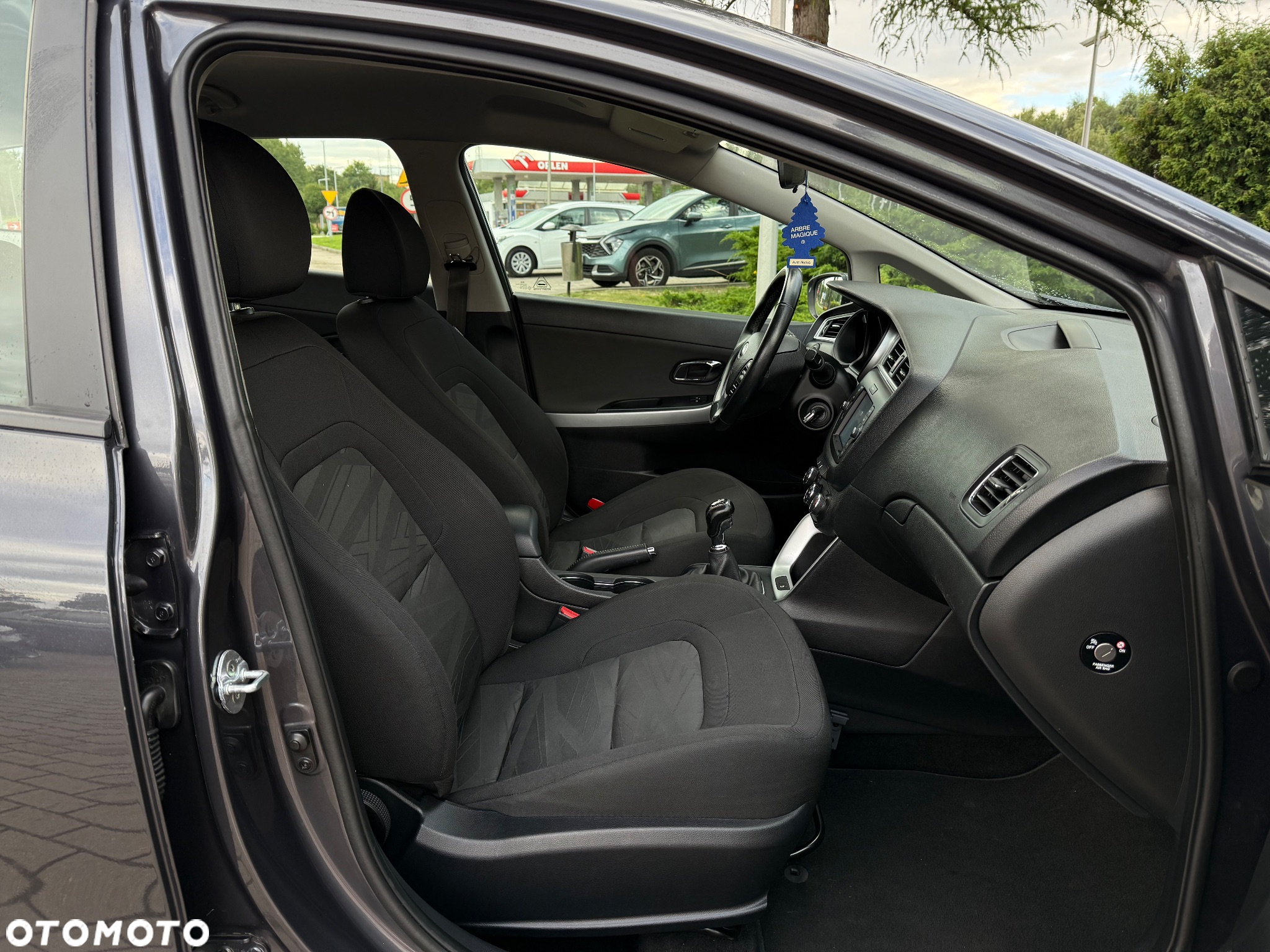 Kia Ceed 1.6 GDI Dream-Team Edition - 6
