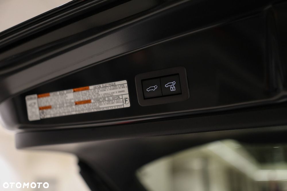 Toyota Corolla Cross - 10