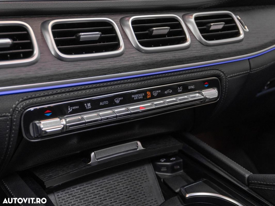 Mercedes-Benz GLS - 24