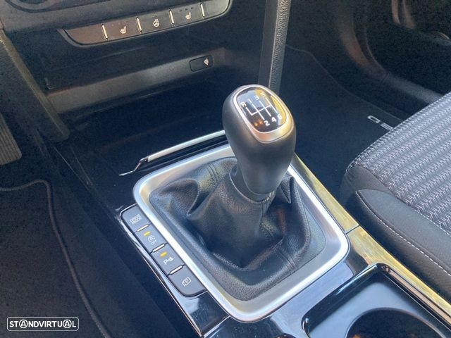 Kia Ceed 1.6 CRDi ECO-Dynamics+ (48V Mild-Hybrid) Platinum Edition - 30