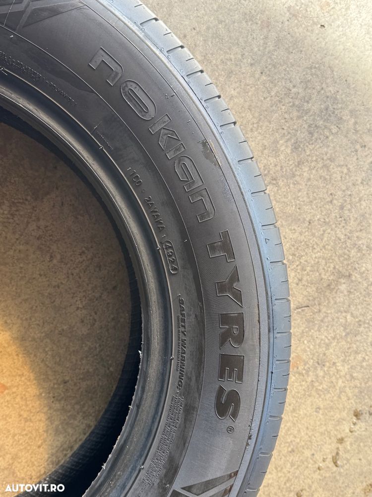 Vând 4 anvelope 225/60/17 nokian de vară ca noi - 8
