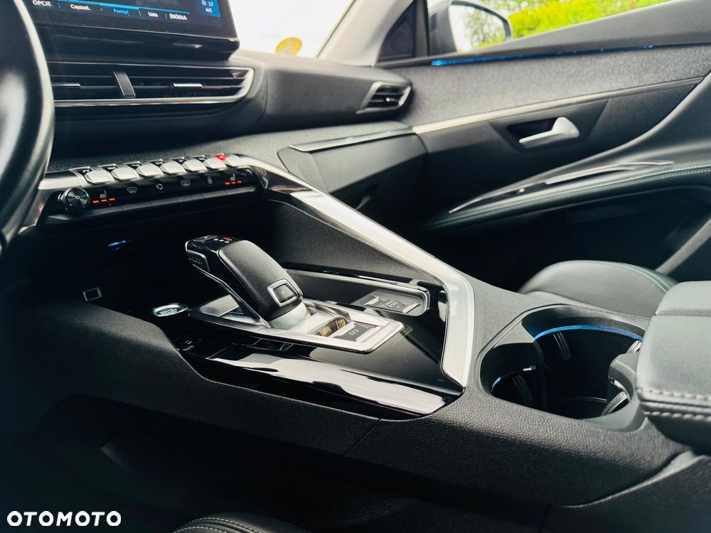 Peugeot 5008 2.0 BlueHDi Allure Pack S&S EAT8 - 26
