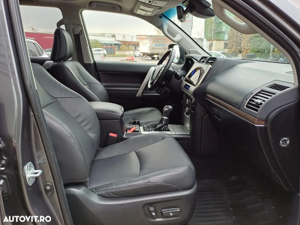 Toyota Land Cruiser 2.8l Turbo D-4D AVS Aut. Luxury - 14