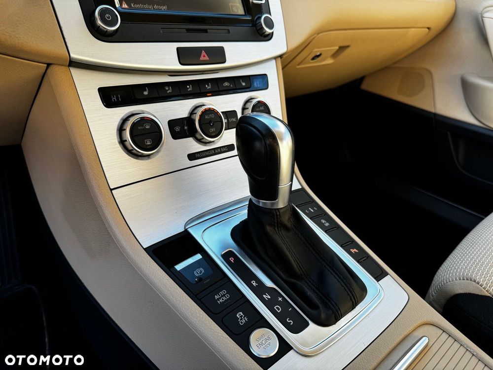 Volkswagen CC 2.0 TDI DPF BMT DSG - 13