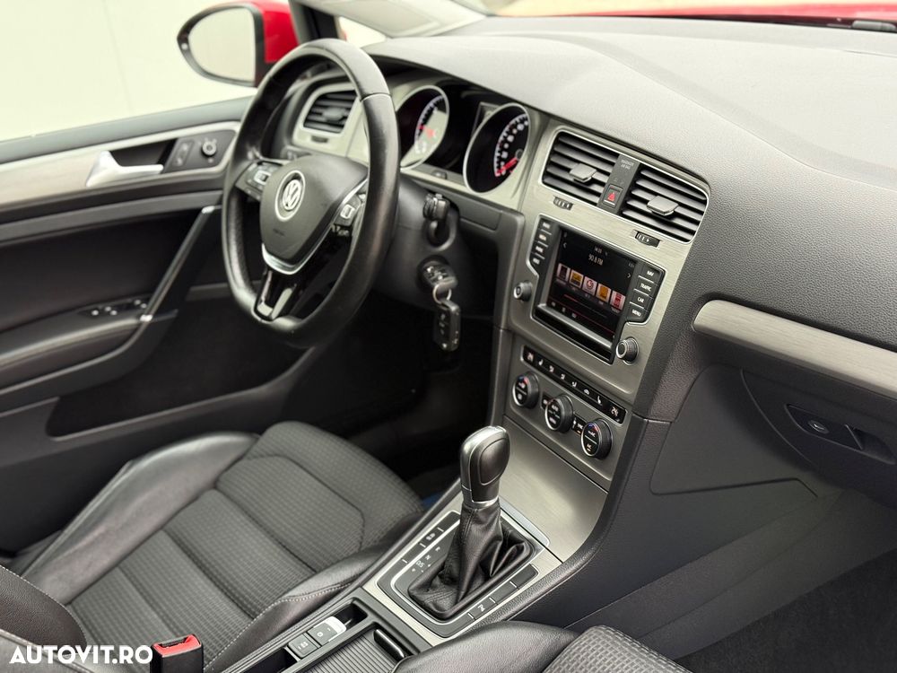 Volkswagen Golf Variant 1.6 BlueTDI DSG Comfortline - 11